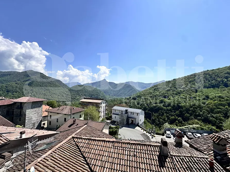 Immagine 25 di Appartamento in vendita  in Via Santa Valeria, 1 a Rezzago