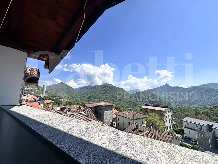 Immagine 26 di Appartamento in vendita  in Via Santa Valeria, 1 a Rezzago