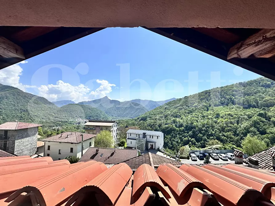 Immagine 11 di Appartamento in vendita  in Via Santa Valeria, 1 a Rezzago