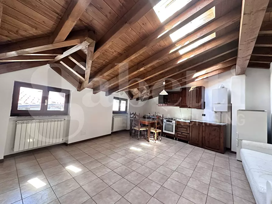 Immagine 4 di Appartamento in vendita  in Via Santa Valeria, 1 a Rezzago