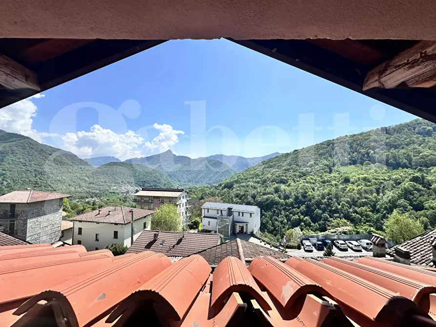 Immagine 12 di Appartamento in vendita  in Via Santa Valeria, 1 a Rezzago