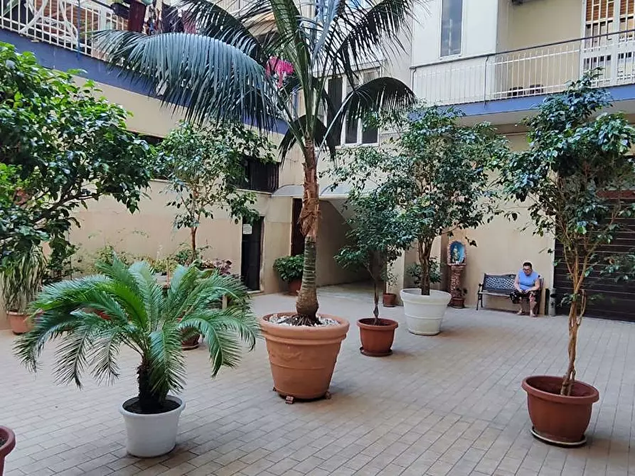 Immagine 3 di Appartamento in vendita  in Via Nuova Poggioreale a Napoli