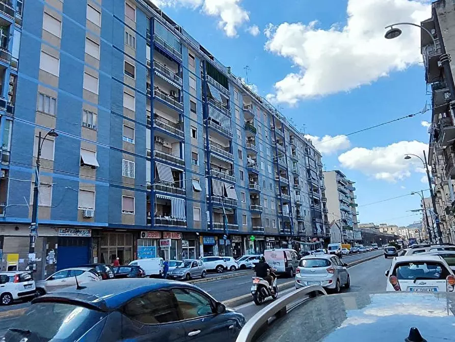 Immagine 2 di Appartamento in vendita  in Via Nuova Poggioreale a Napoli