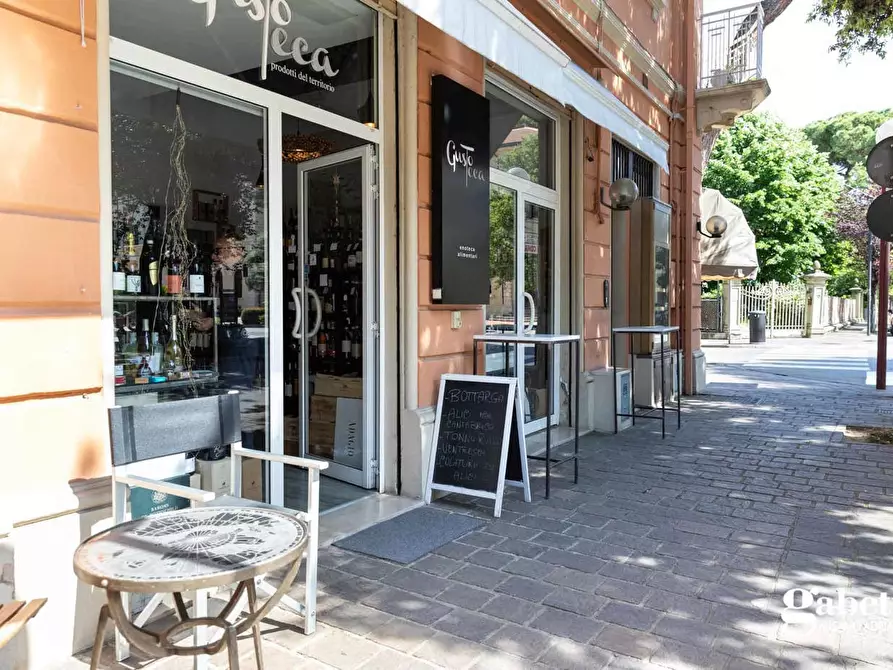 Immagine 11 di Attività commerciale in vendita  in Piazza Roosevelt, 3 a Cattolica