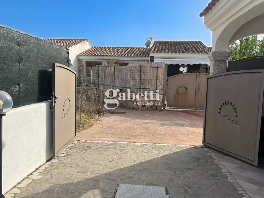 Immagine 31 di Villetta a schiera in vendita  in Via Macomer, 12 a Budoni