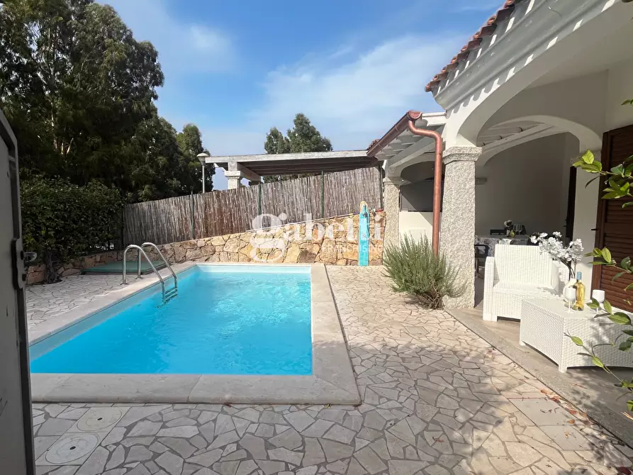 Immagine 3 di Villetta a schiera in vendita  in Via Macomer, 12 a Budoni