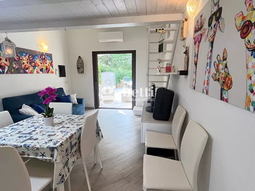 Immagine 9 di Villetta a schiera in vendita  in Via Macomer, 12 a Budoni