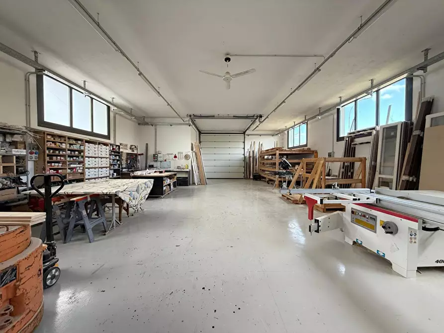 Immagine 19 di Capannone industriale in vendita  in Via ALESSANDRO VOLTA, 12 a Calcio