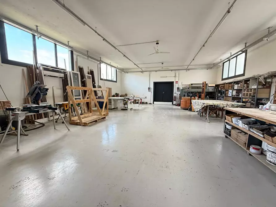 Immagine 16 di Capannone industriale in vendita  in Via ALESSANDRO VOLTA, 12 a Calcio