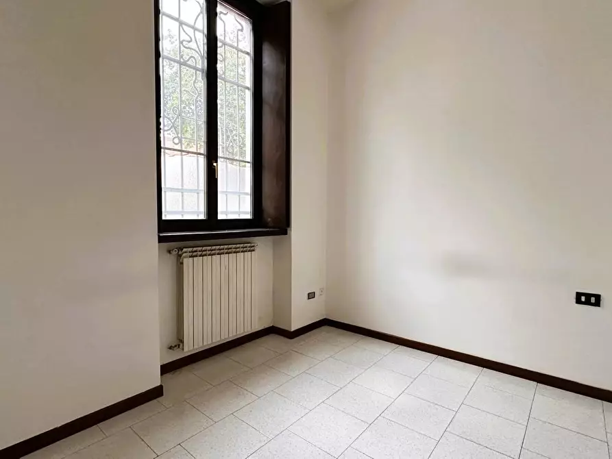 Immagine 4 di Casa indipendente in vendita  in Via UGO FOSCOLO a Legnano