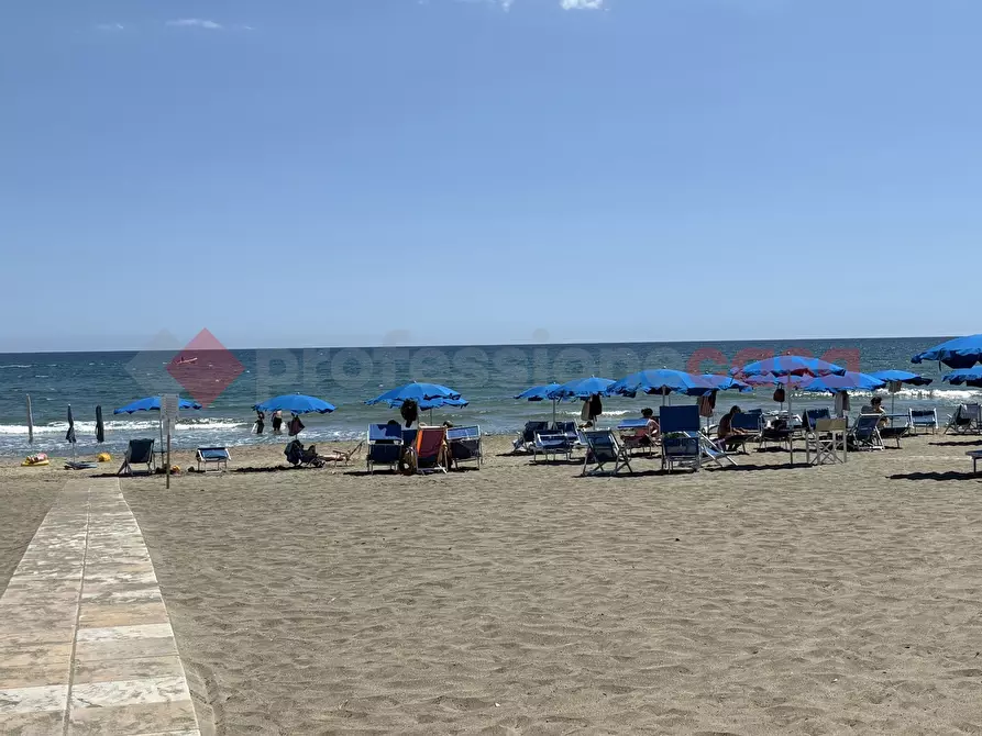 Immagine 48 di Villa in vendita  in Via CONSORZIO NUOVA SANTA MONICA, 5 a Terracina