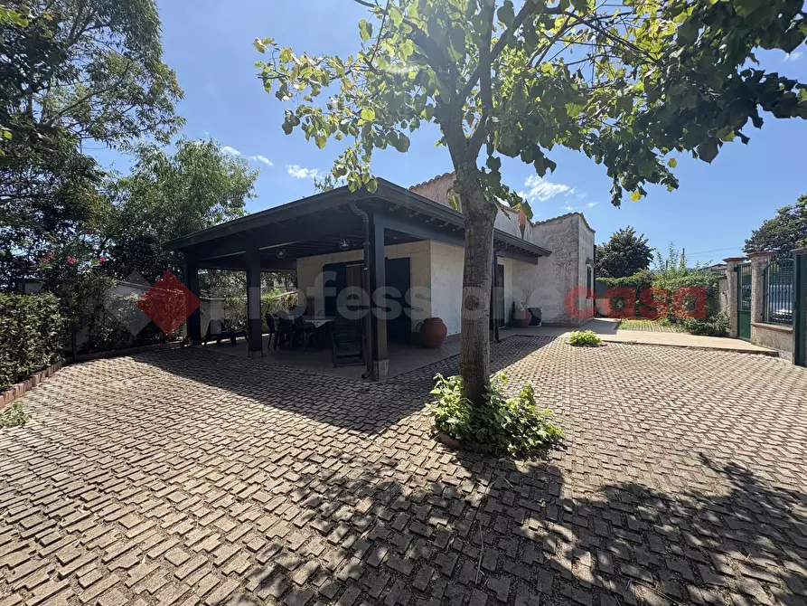 Immagine 3 di Villa in vendita  in Via CONSORZIO NUOVA SANTA MONICA, 5 a Terracina