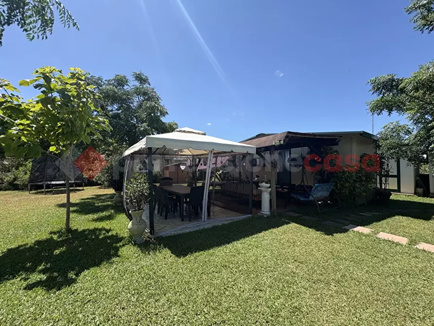 Immagine 1 di Casa indipendente in vendita  in Via RESIDENCE I PIOPPI, 5 a Terracina