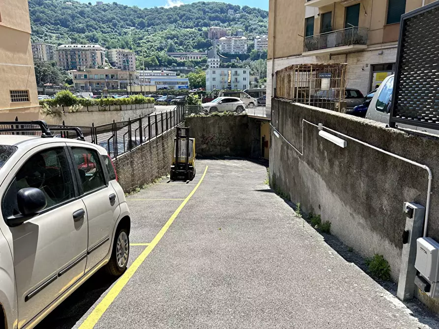 Immagine 8 di Box auto in vendita  in Via Piacenza, 185 VD R a Genova