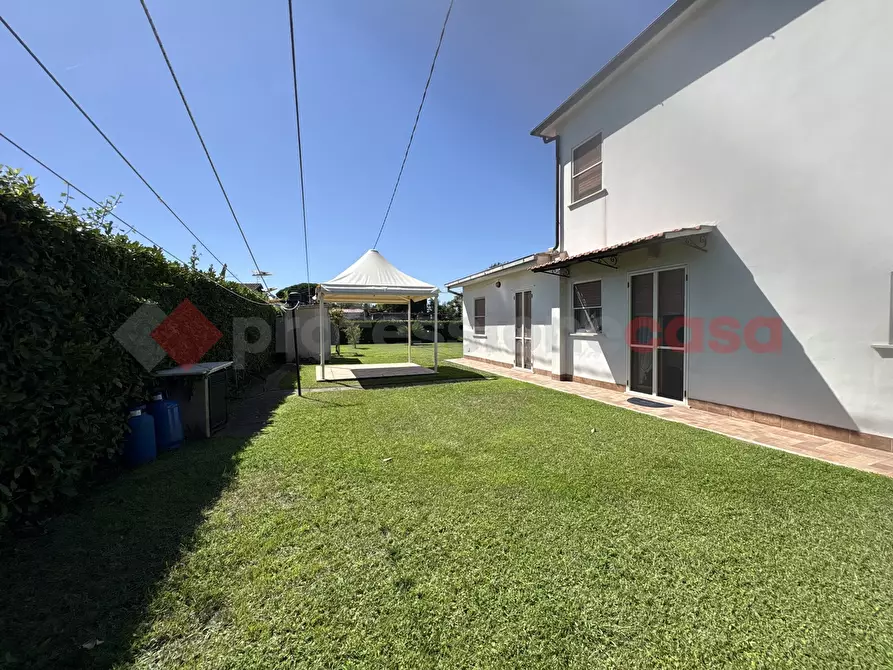 Immagine 15 di Villa in vendita  in Via LIDO ARCOBALENO, 5 a Terracina