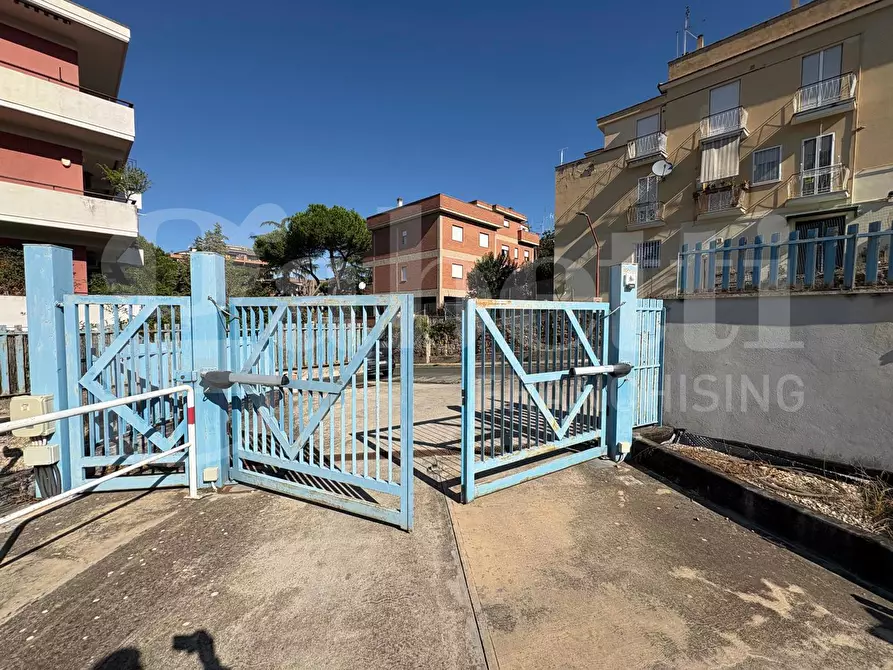 Immagine 7 di Box auto in vendita  in Via di Bravetta a Roma