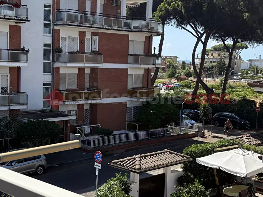Immagine 29 di Appartamento in vendita  in Viale EUROPA, 216 a Terracina