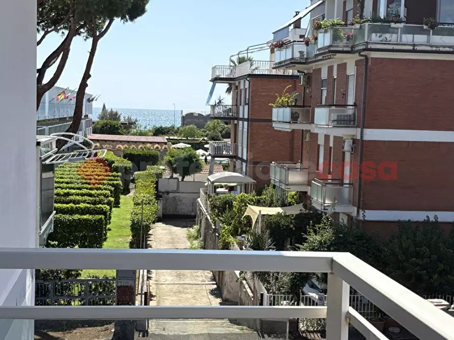 Immagine 27 di Appartamento in vendita  in Viale EUROPA, 216 a Terracina
