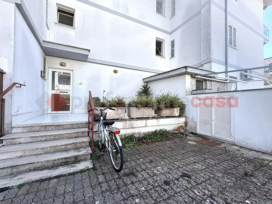 Immagine 39 di Appartamento in vendita  in Viale EUROPA, 216 a Terracina