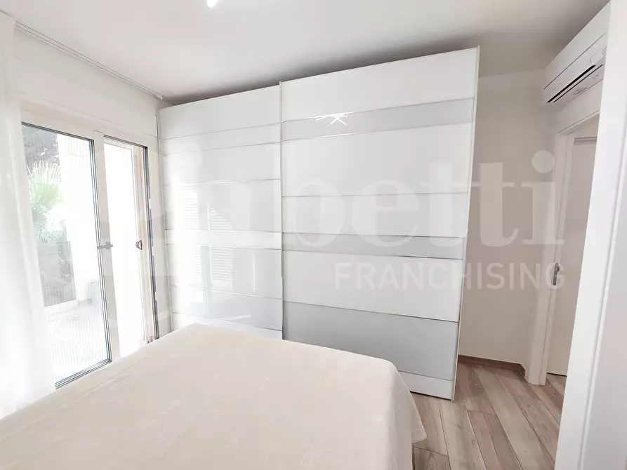 Immagine 15 di Appartamento in vendita  in Via Emilia, 2 a Alba Adriatica