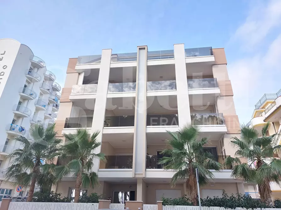 Immagine 1 di Appartamento in vendita  in Via Emilia, 2 a Alba Adriatica