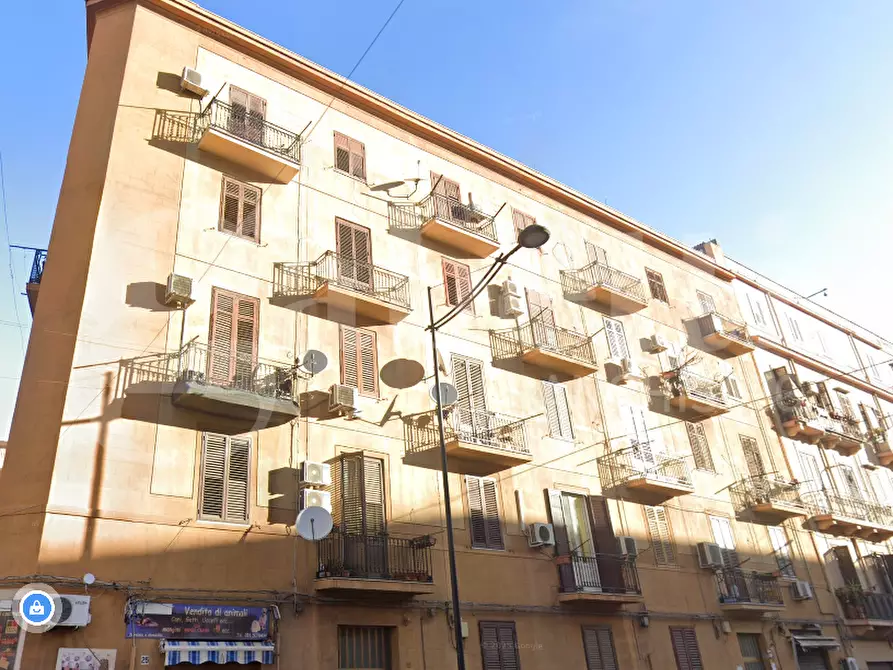Immagine 1 di Appartamento in vendita  in Via Carlo Pisacane a Palermo