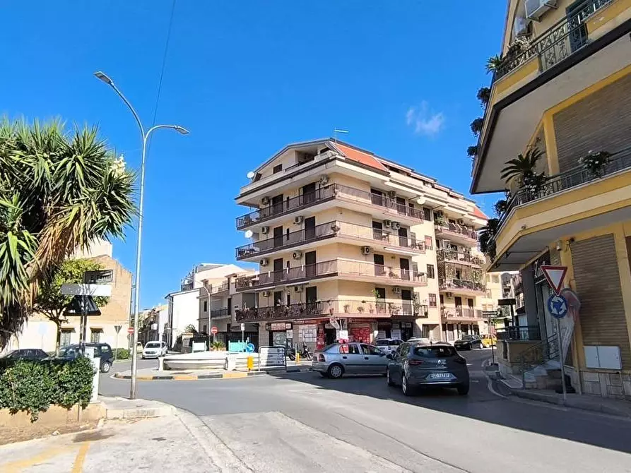 Immagine 13 di Appartamento in vendita  in Via Trieste a San Nicola La Strada