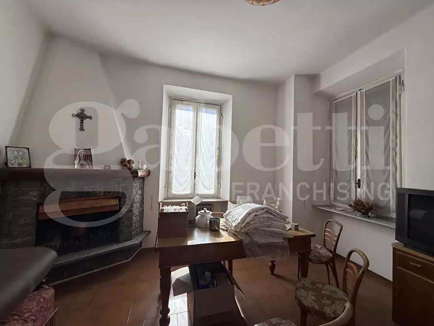 Immagine 12 di Villa in vendita  in Via Leopardi, snc a Erba