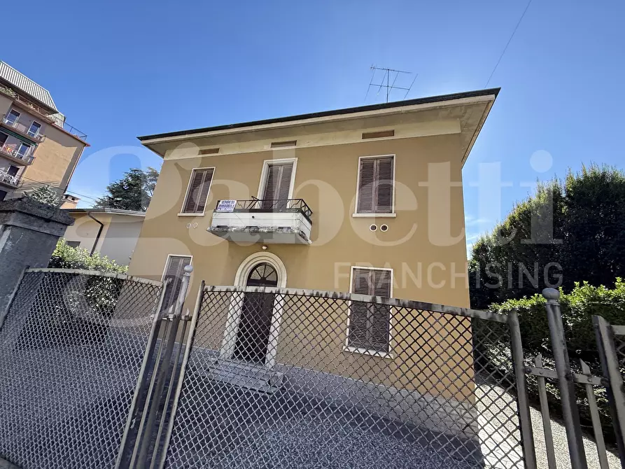 Immagine 42 di Villa in vendita  in Via Leopardi, snc a Erba
