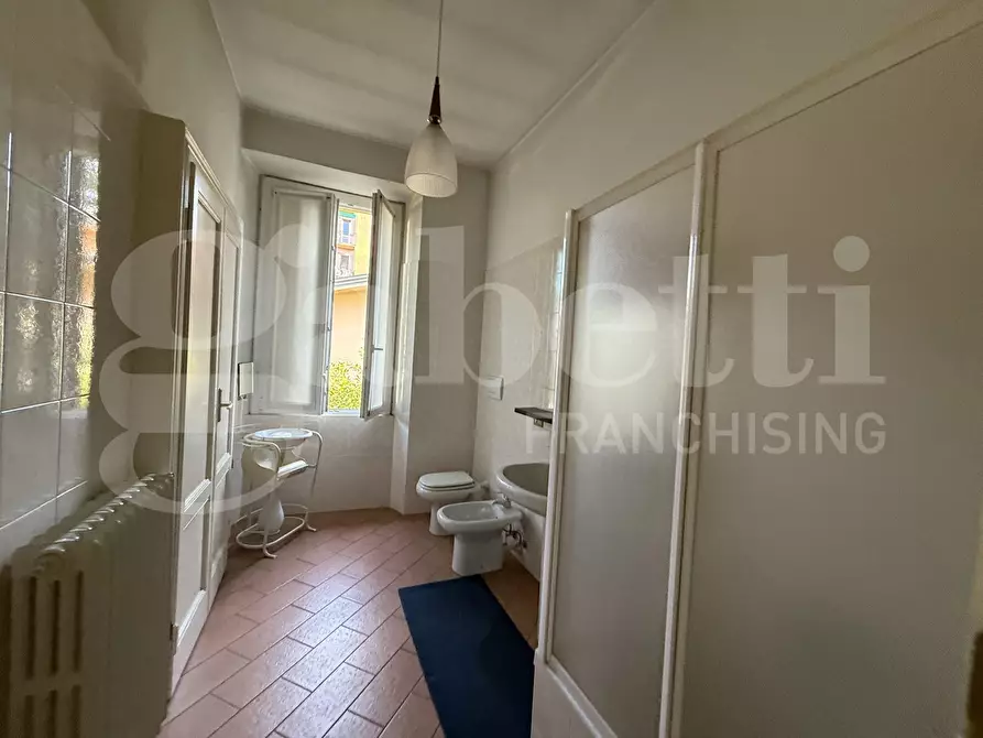Immagine 9 di Villa in vendita  in Via Leopardi, snc a Erba
