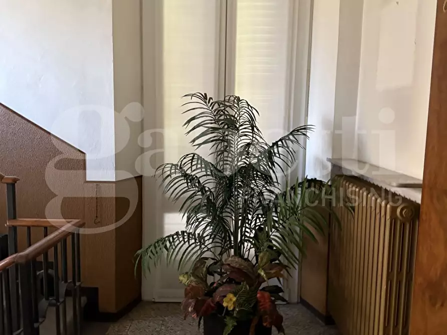 Immagine 10 di Villa in vendita  in Via Leopardi, snc a Erba