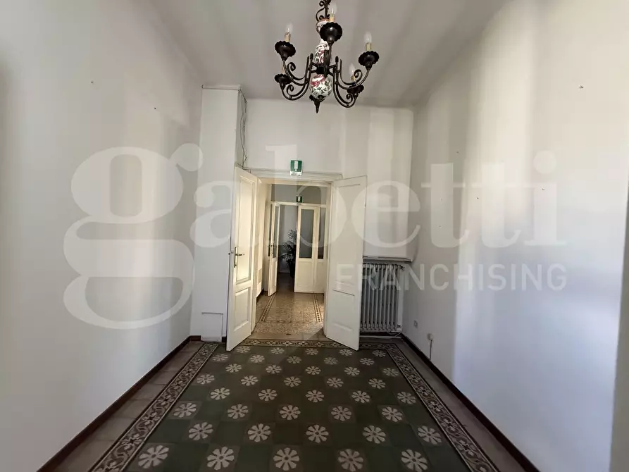 Immagine 38 di Villa in vendita  in Via Leopardi, snc a Erba