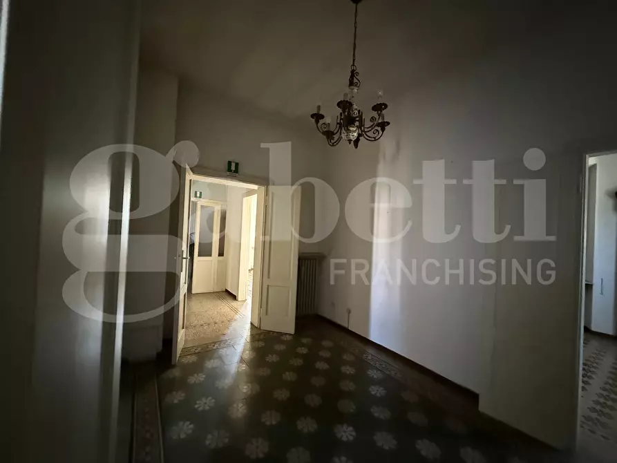 Immagine 34 di Villa in vendita  in Via Leopardi, snc a Erba