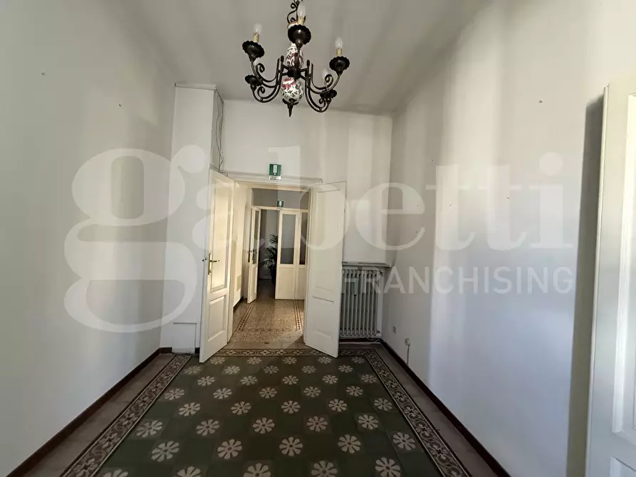 Immagine 35 di Villa in vendita  in Via Leopardi, snc a Erba