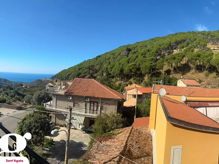 Immagine 10 di Appartamento in vendita  in Contrada VALLEBRUCA, 30 a Sant'agata Di Militello