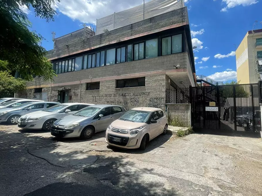 Immagine 1 di Palazzo in vendita  in Via francesco provenzale a Napoli