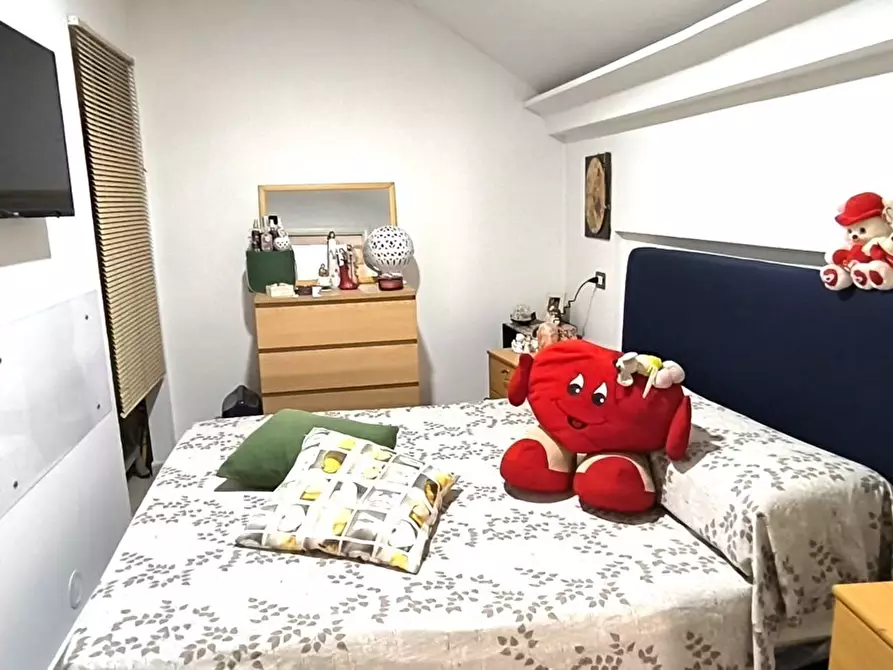 Immagine 12 di Appartamento in vendita  in Via M. Renato Imbriani a Napoli