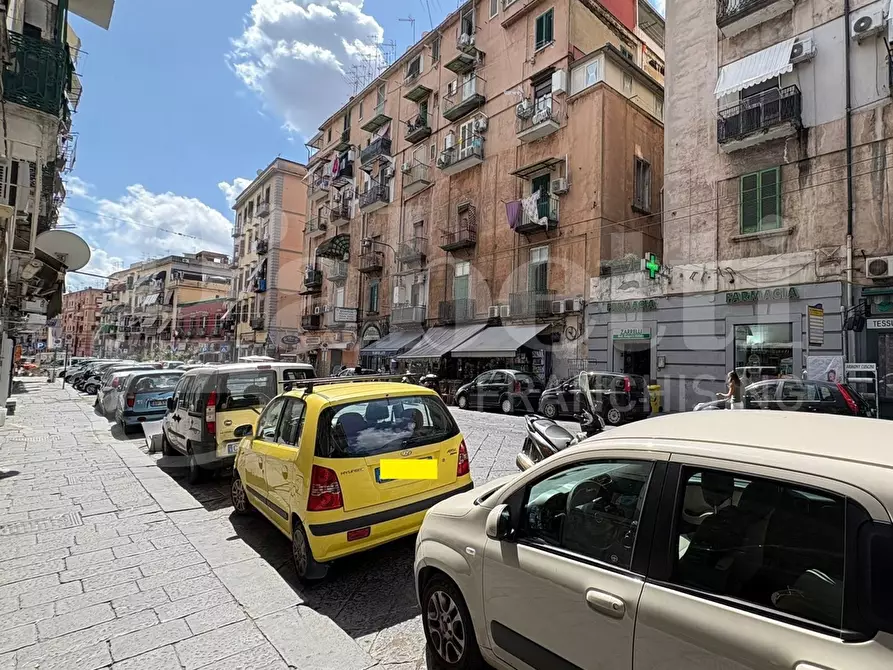 Immagine 13 di Negozio in affitto  in Via santi giovanni e paolo a Napoli