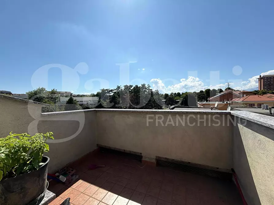 Immagine 10 di Attico in vendita  in Via Guido Reni a Torino