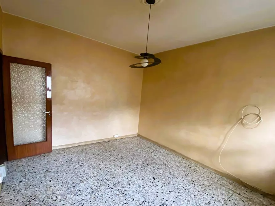 Immagine 11 di Appartamento in vendita  in Via giacomo leopardi, 17 a Legnano