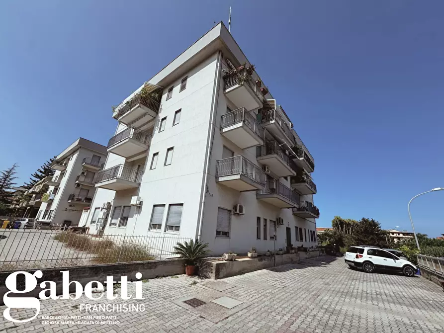 Immagine 1 di Appartamento in vendita  in Via DOMENICO CIMAROSA, 27 a Sant'agata Di Militello