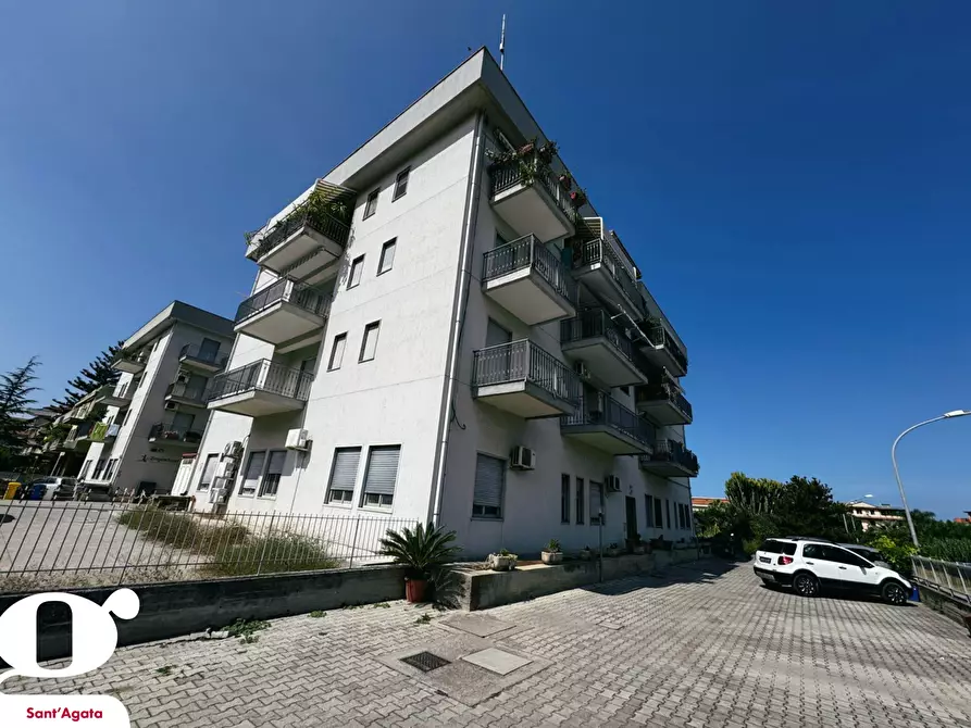 Immagine 2 di Appartamento in vendita  in Via DOMENICO CIMAROSA, 27 a Sant'agata Di Militello