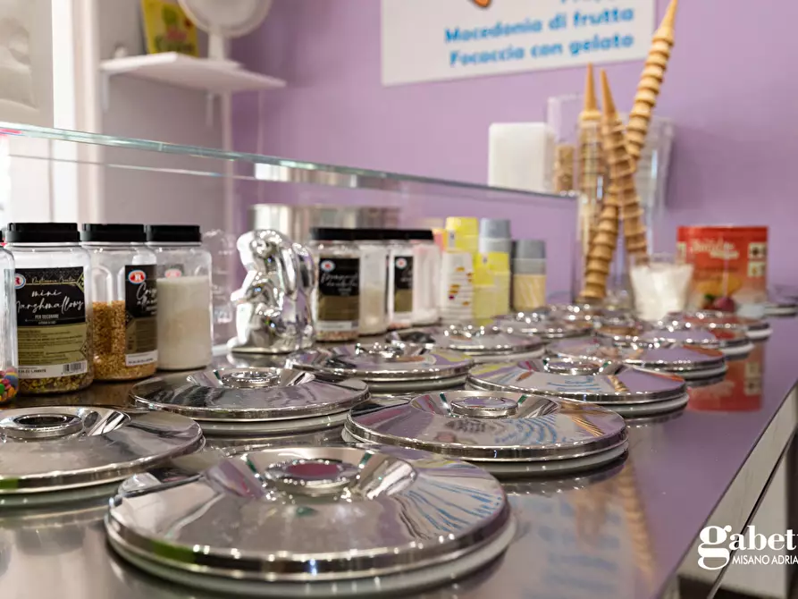 Immagine 8 di Bar / Ristorante in vendita  in Via Lungo Darsena a Misano Adriatico