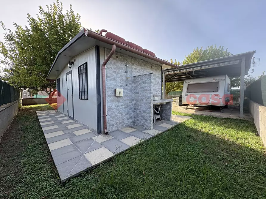 Immagine 1 di Casa indipendente in vendita  in Via RESIDENCE I PIOPPI, 205 a Terracina