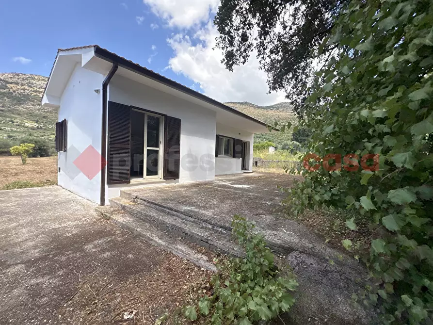 Immagine 4 di Casa indipendente in vendita  in Via FOSSO COLONNA, 10 a Terracina