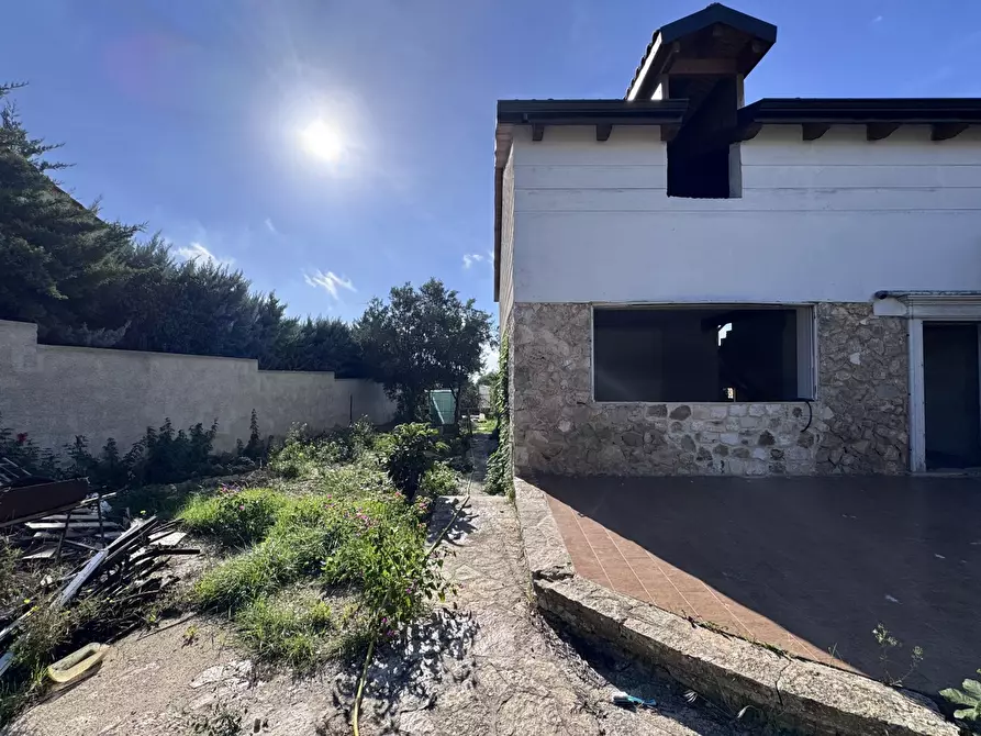 Immagine 23 di Villa in vendita  in Via MICHAEL, 12 a Statte