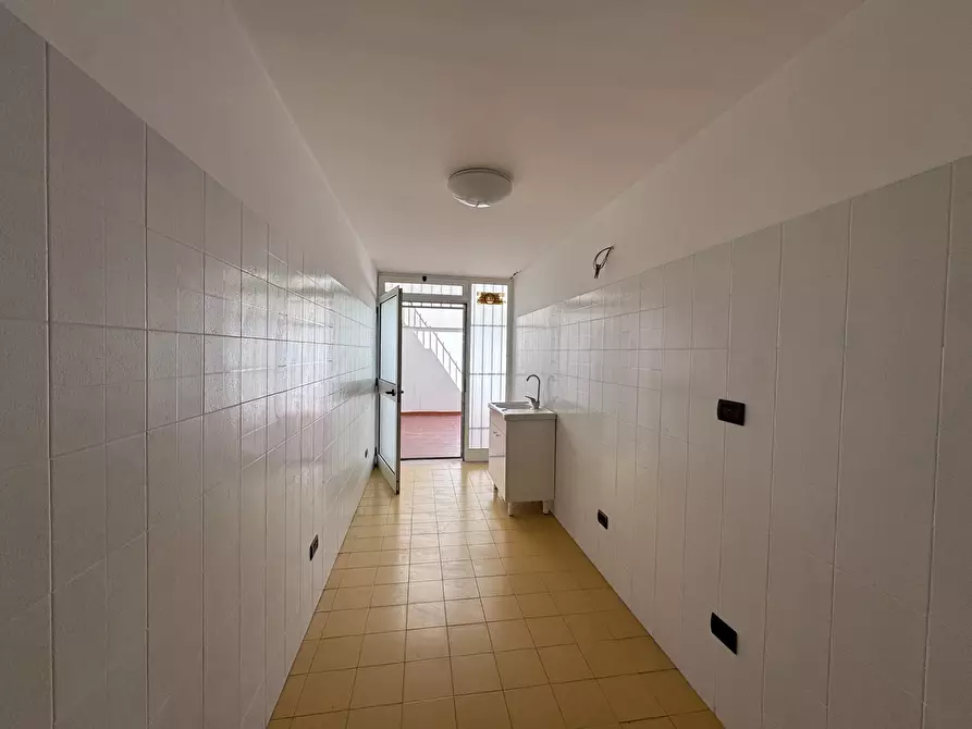 Immagine 11 di Appartamento in vendita  in Via BERARDI, 22 a Taranto