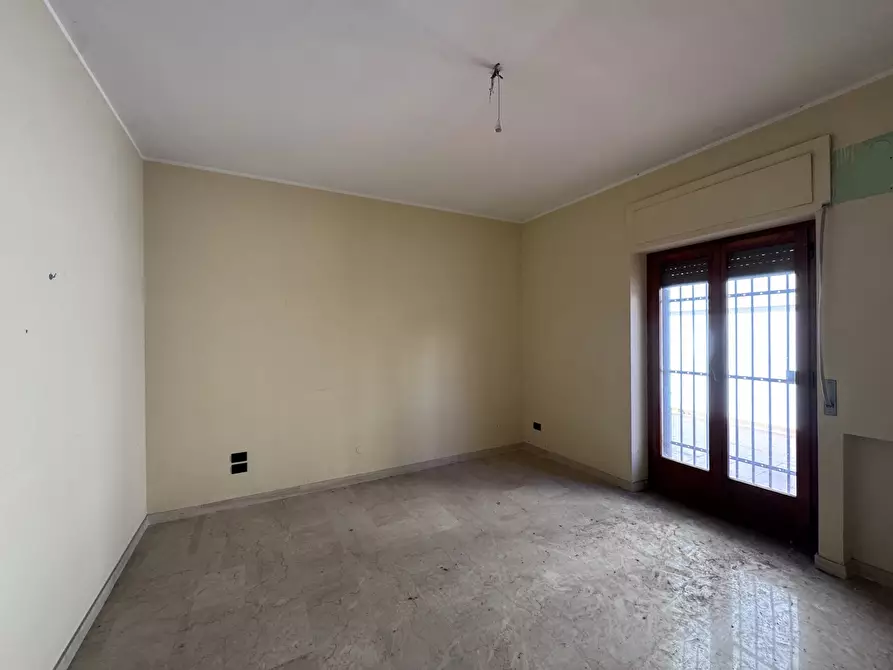 Immagine 8 di Ufficio in vendita  in Via BERARDI, 22 a Taranto