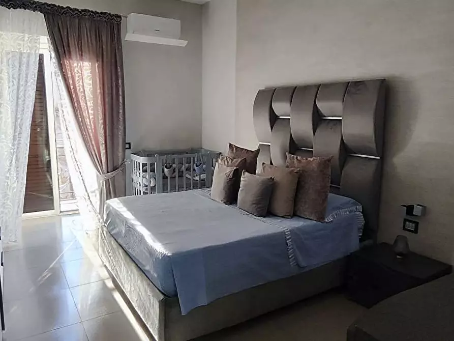 Immagine 8 di Appartamento in vendita  in Via torino a Napoli