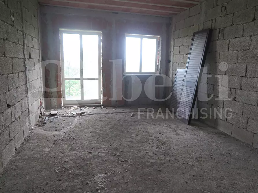 Immagine 9 di Casa indipendente in vendita  in Via CARRO, 4 a Carro